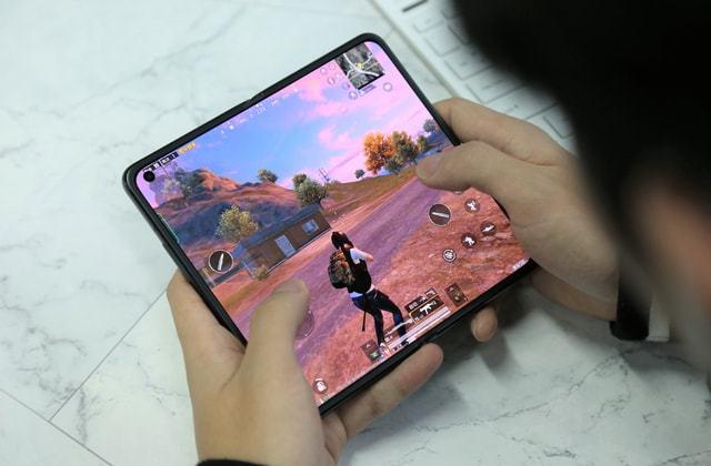 和平精英辅助【火锅直装稳定版】支持新版本游戏 全图透视 开火自瞄 人物加速大黑耗子